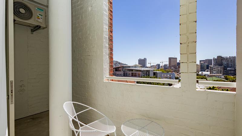 To Let 1 Bedroom Property for Rent in Gardens Western Cape